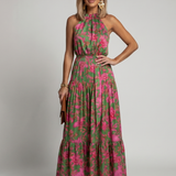 Midi haljina u roze boji sa elegantnim halter dekolteom