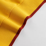 Carla - Retro Sportski Set sa Remenom u Sivo-beloj Boji sa Polu-zatvaračem i Širim Pantalonama