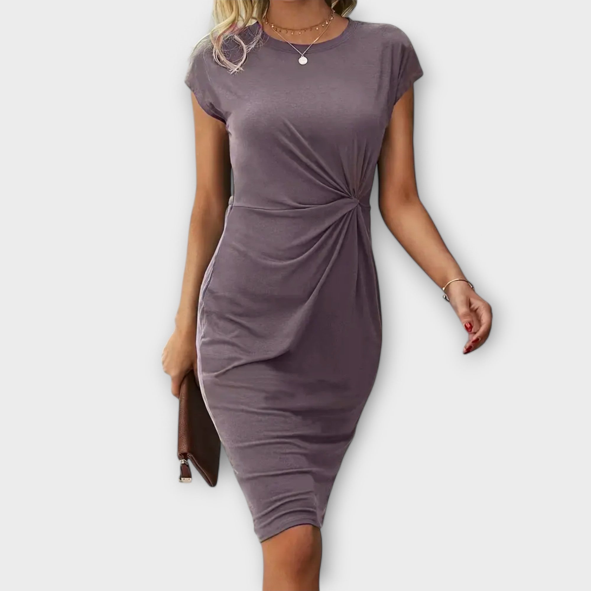 Klára - Elegantna Prilagođena Haljina za Žene