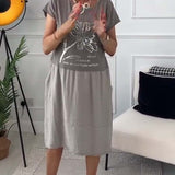 Рокля с принт, кръгло деколте и къси ръкави