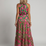 Midi haljina u roze boji sa elegantnim halter dekolteom