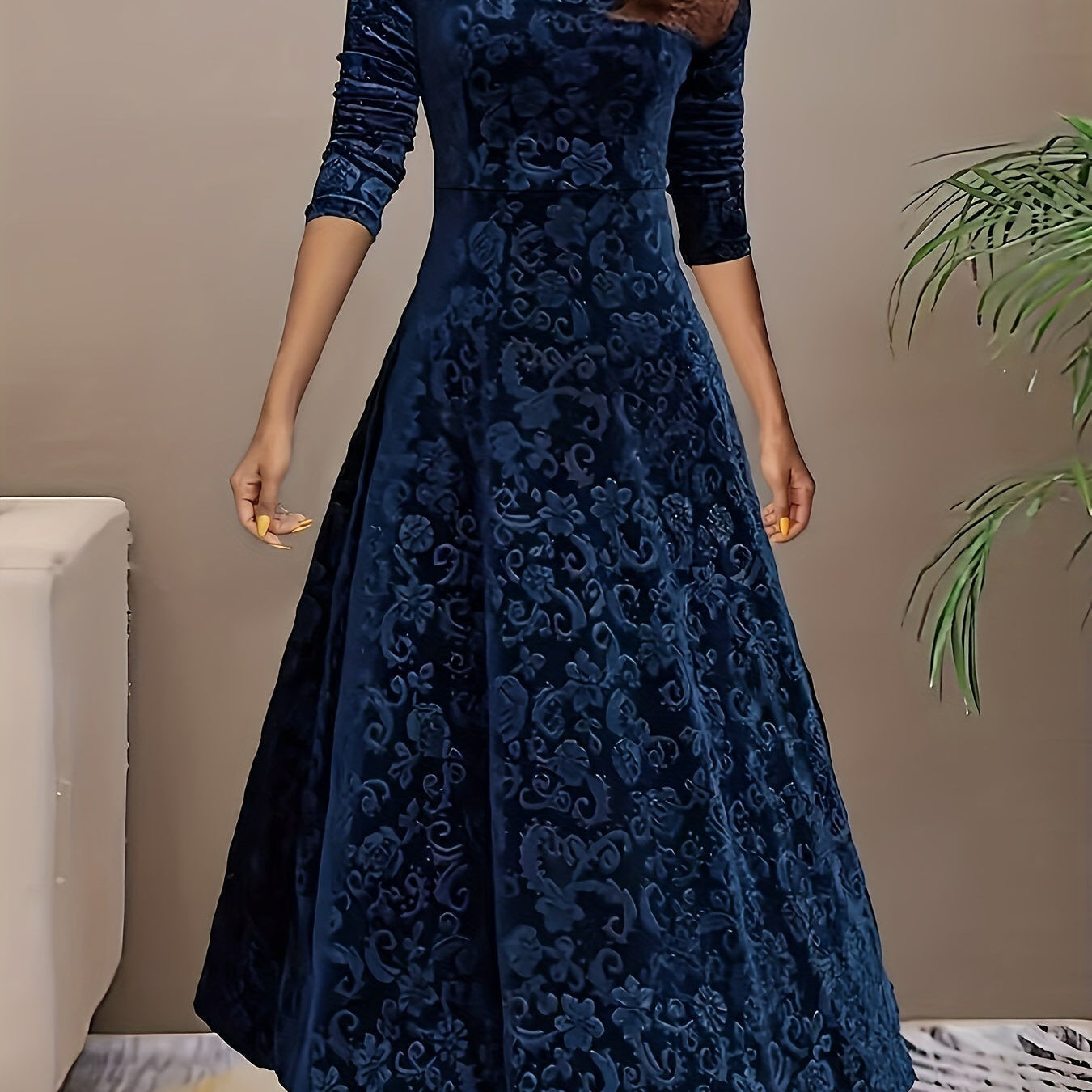 Nicola™ Elegantna Samtvena Haljina