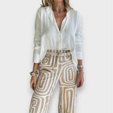 Aurora | Set elegantnih pantalona sa bluzom i pojasom